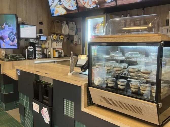 Restaurant Platane Pizza à Trappes, France