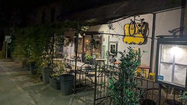 Restaurant Pompette à Malemort-du-Comtat, France