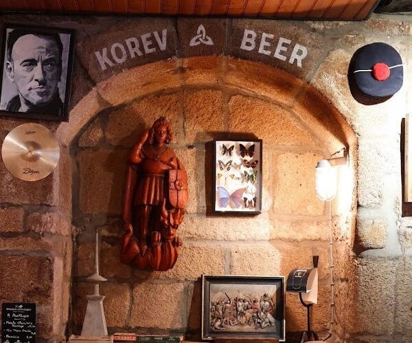 Pub – Restaurant le Médiéval à Quimperlé, France