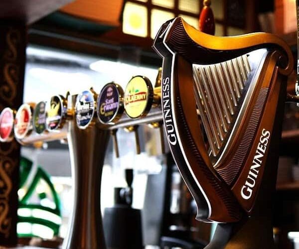 Pub – Restaurant le Médiéval à Quimperlé, France