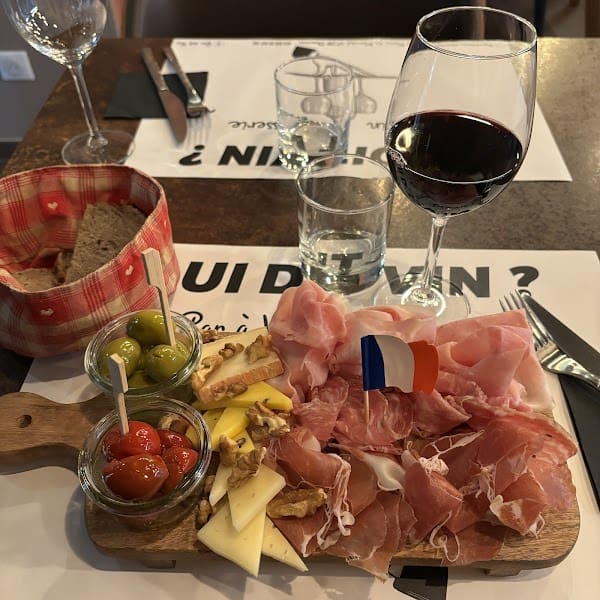 Restaurant QUI DIT VIN à Obernai, France