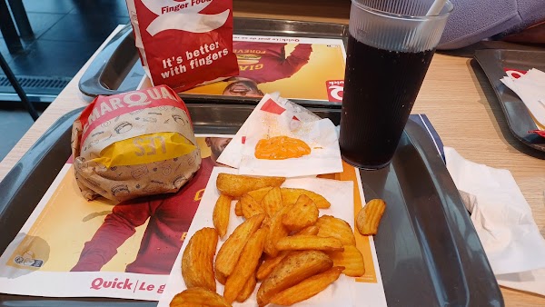 Restaurant Quick de Montargis à Montargis, France