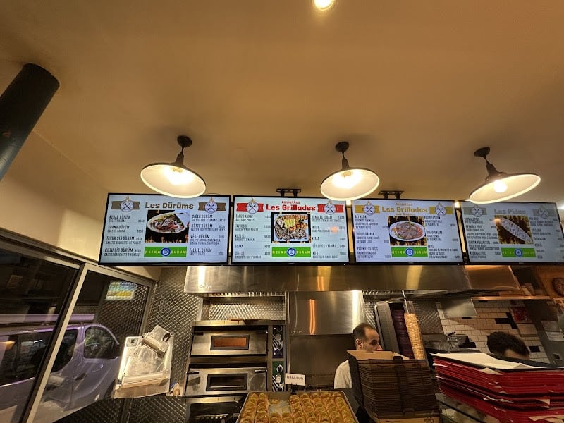 Restaurant Reina Dürüm à Paris, France