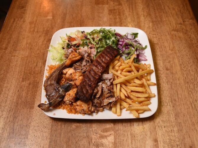 Restaurant Reina Dürüm à Paris, France