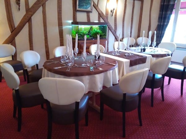 Restaurant _ le bergerac à Morancez, France