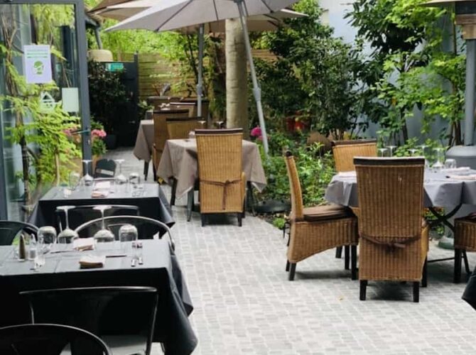 Restaurant a la Maison. à Champigny-sur-Marne, France