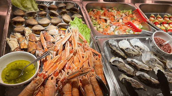 Restaurant asiatique Sushi d’or à volonté à Aubenas, France