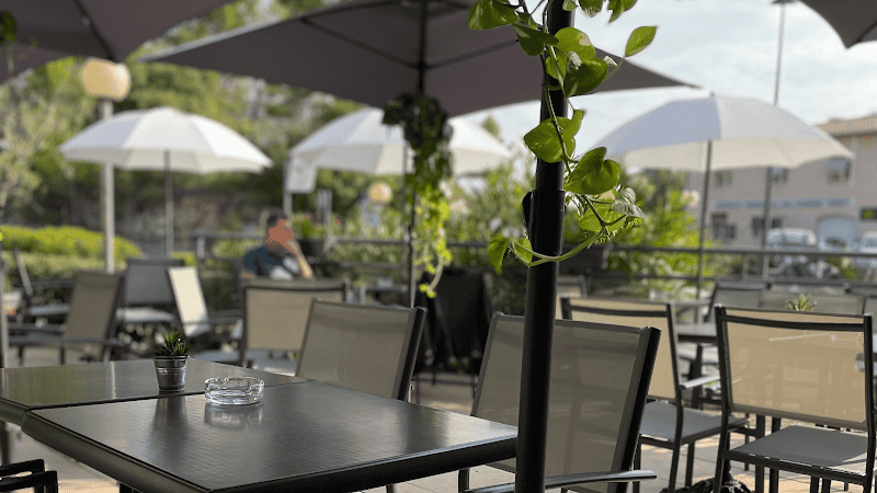 Restaurant Aux Trois Sens à Valbonne, France