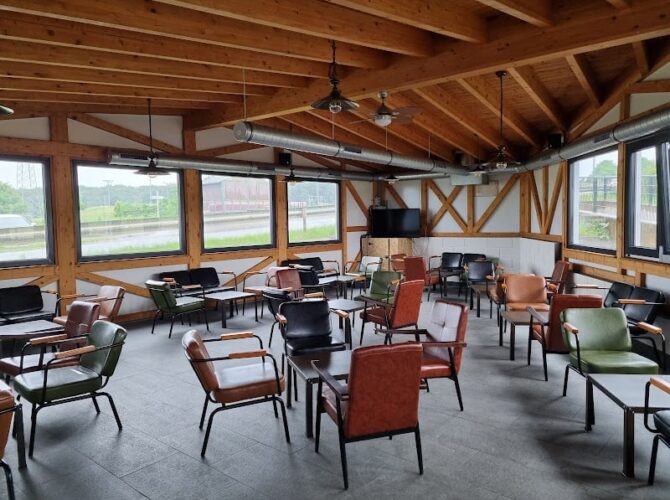 Restaurant – Café Bloen Eck à Vallée de l'Ernz, Luxembourg