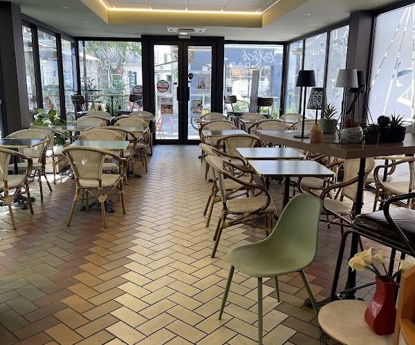 Restaurant Carpentras – Le Rich’Bar – Tabac à Carpentras, France