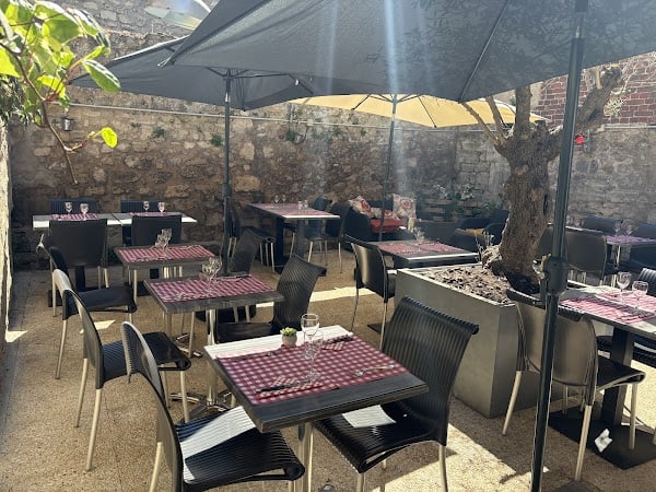 Restaurant Comme Avant… à Crépy-en-Valois, France