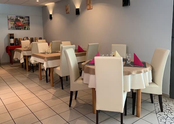 Restaurant de la Piscine Sarreguemines chez Léon à Sarreguemines, France