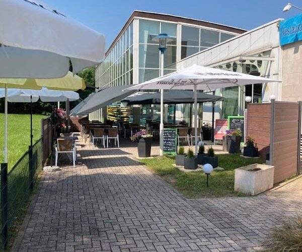 Restaurant de la Piscine Sarreguemines chez Léon à Sarreguemines, France