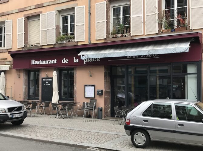 Restaurant de la place à Belfort, France
