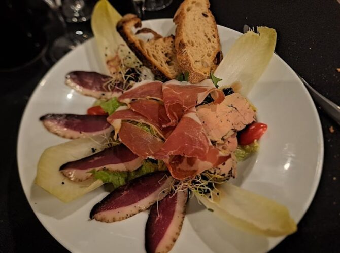 Restaurant de la rive à Bressols, France