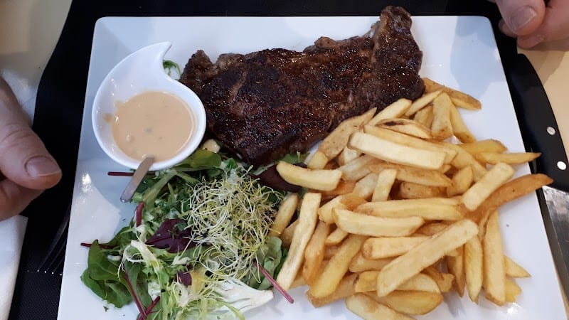 Restaurant Du Port à Pont-à-Mousson, France