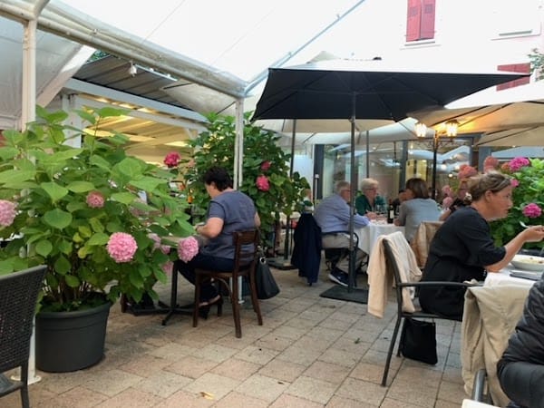 Restaurant Grotto 2 à Pully, Suisse