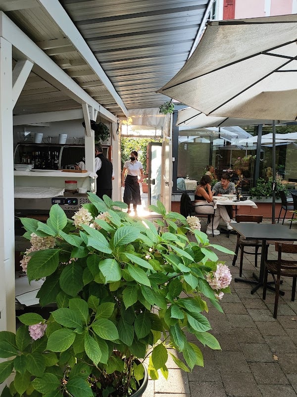 Restaurant Grotto 2 à Pully, Suisse