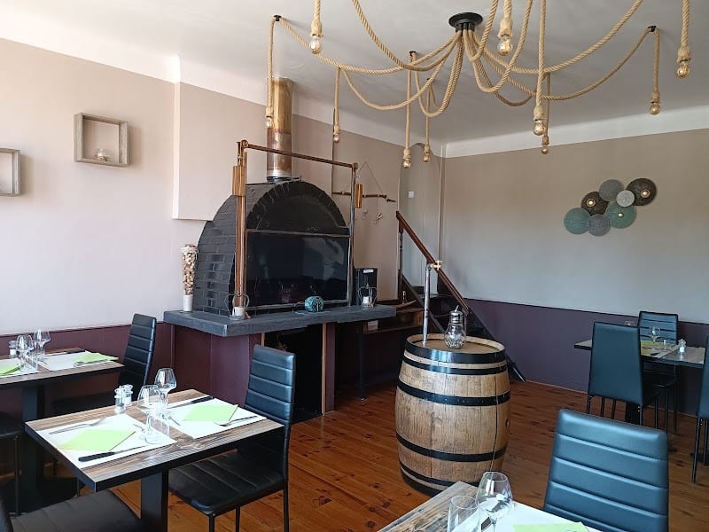 Restaurant-Hôtel Le Grand Monarque à Varennes-en-Argonne, France