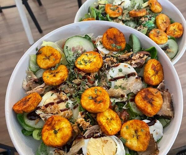 Restaurant K U C A – Sun Food & Break à La Roche-sur-Yon, France