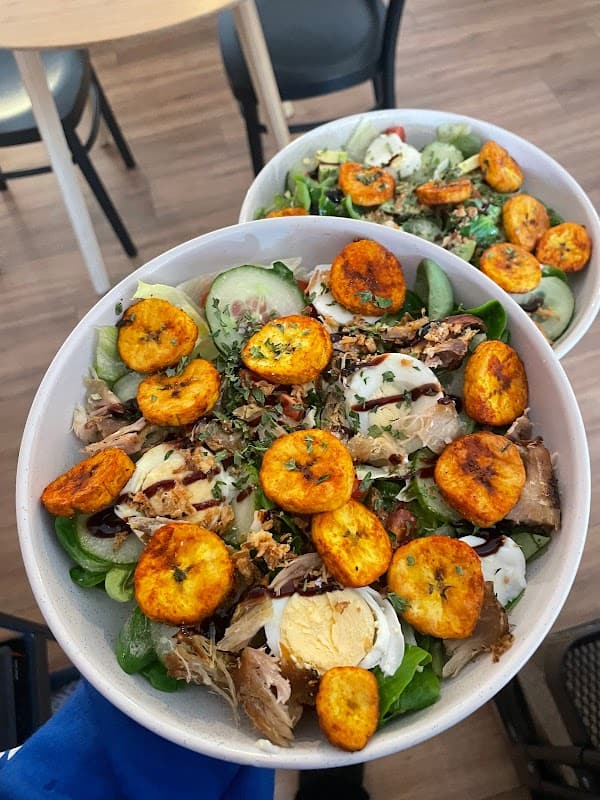 Restaurant K U C A – Sun Food & Break à La Roche-sur-Yon, France