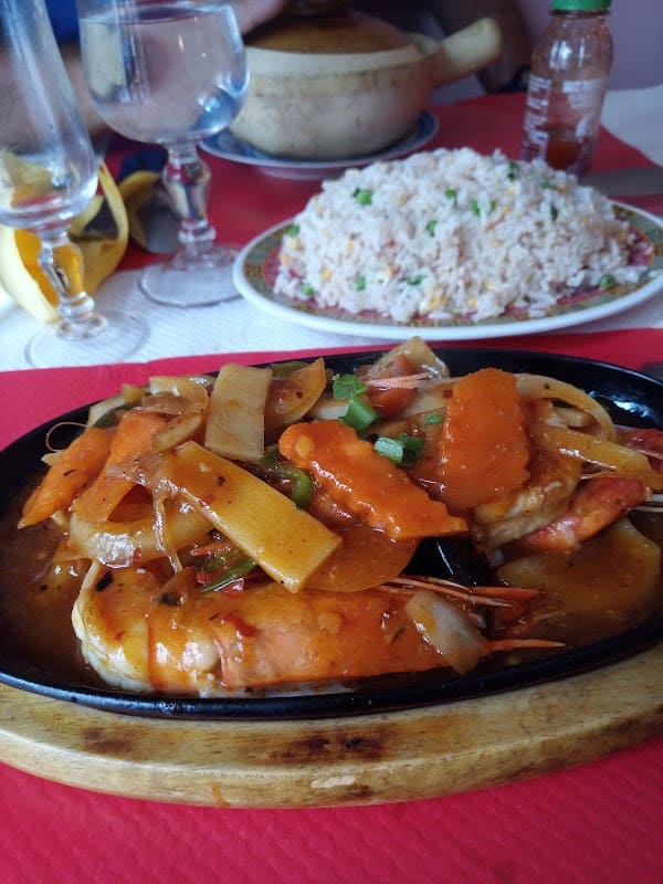 Restaurant La baie d’Ha Long à Vic-en-Bigorre, France