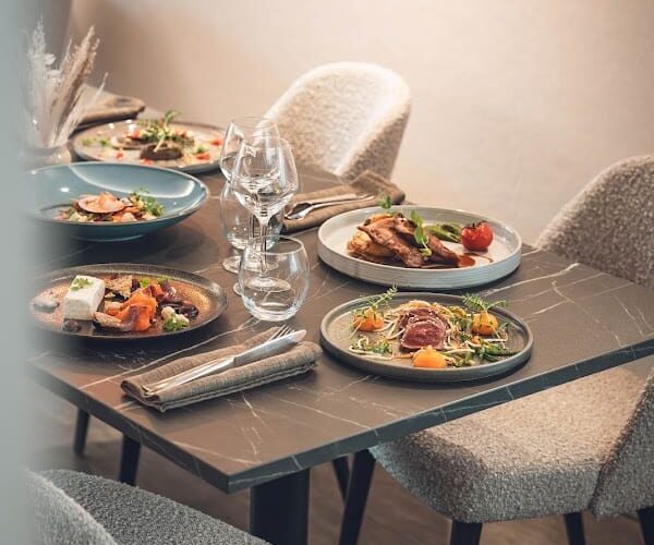RESTAURANT LA COMÉDIE à Lons-le-Saunier, France