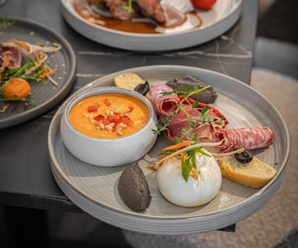 RESTAURANT LA COMÉDIE à Lons-le-Saunier, France