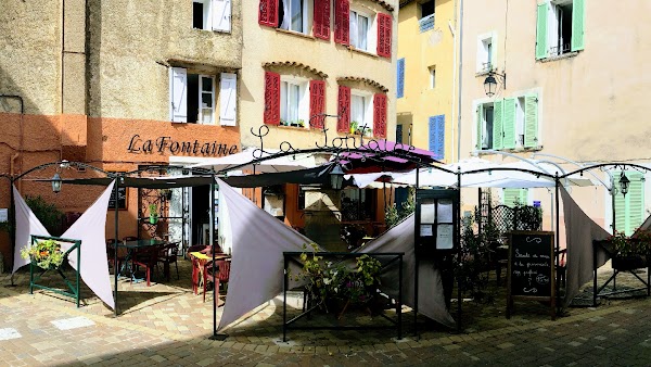 Restaurant La Fontaine à Le Val, France