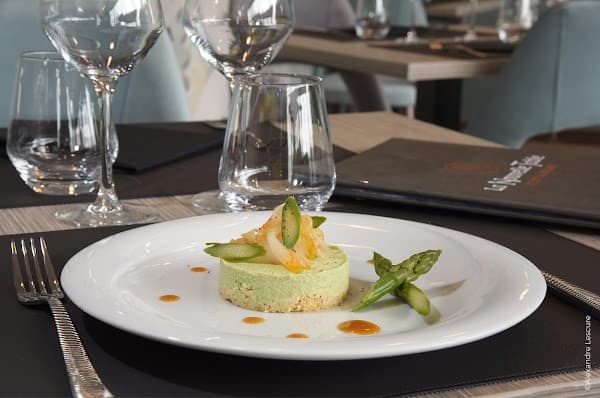 Restaurant la Nouvelle Table à Varennes-Vauzelles, France