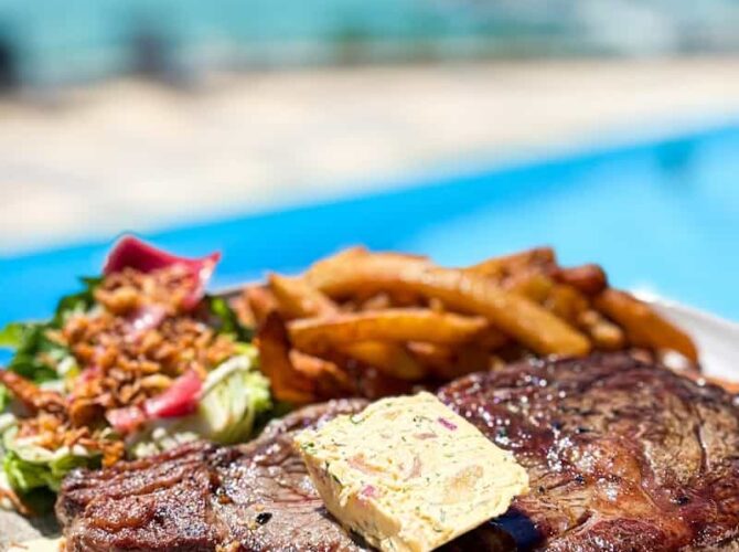 Restaurant La Pergola à Mayres-Savel, France