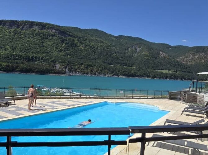 Restaurant La Pergola à Mayres-Savel, France