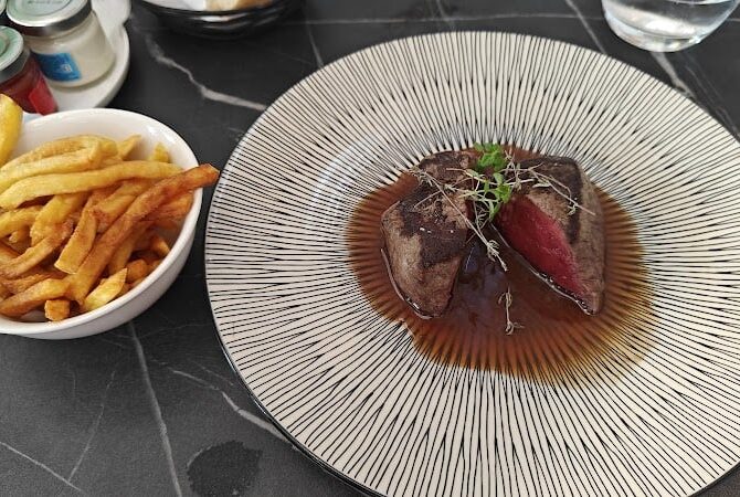 Restaurant la Ruche à Achères, France