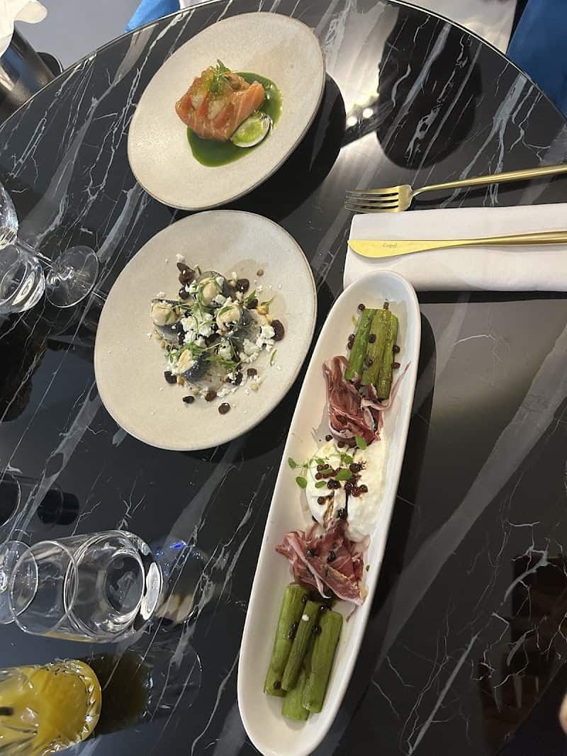 Restaurant La Salamandre à Nogent-sur-Marne, France