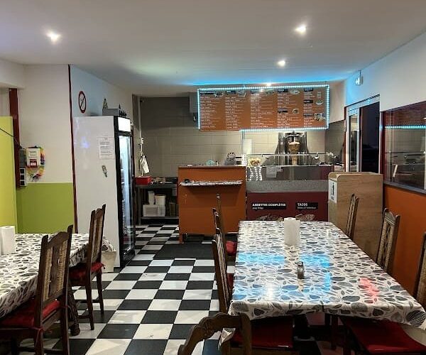 Restaurant La Station à Saint-Julien-de-l'Escap, France