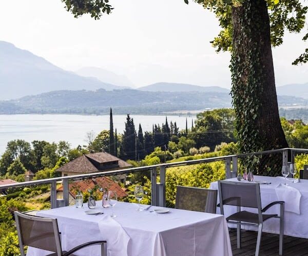 Restaurant Lamartine Lac du Bourget, Proche Aix-les-Bains à Bourdeau, France