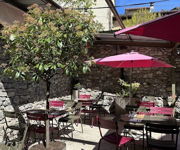 Restaurant L’Arsène sur cour à Aurillac, France