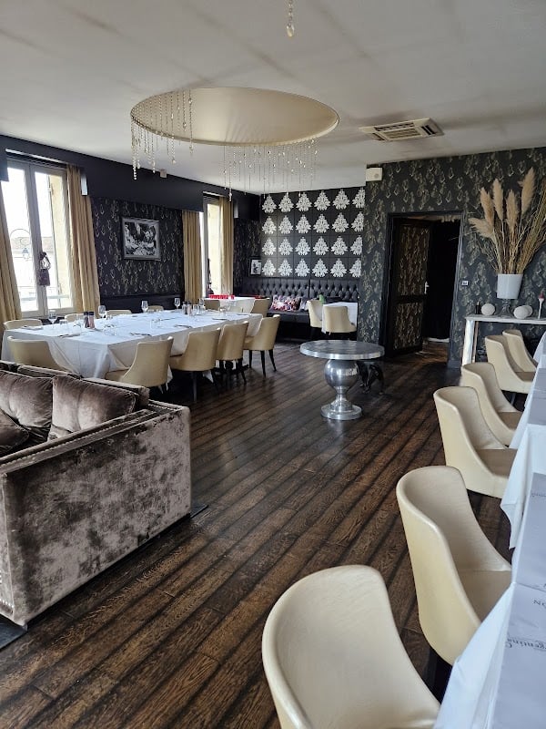 Restaurant l’Atmosphère à Saint-Germain-du-Puch, France