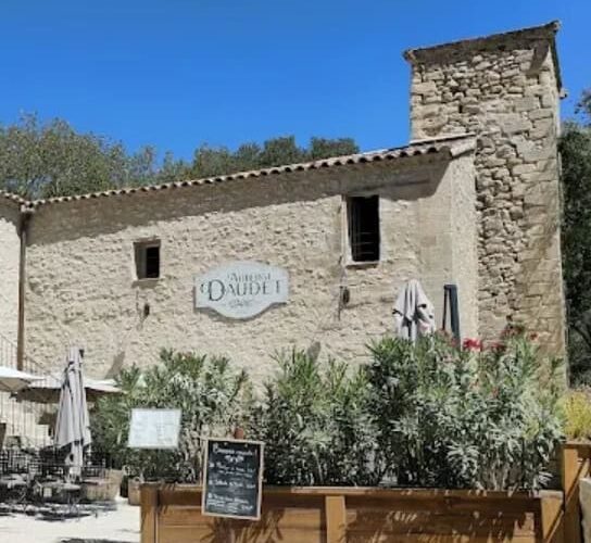 Restaurant l’Auberge Daudet à La Barben, France
