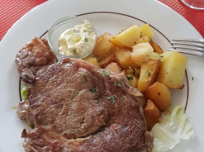 Restaurant le 4.21 à Aubervilliers, France