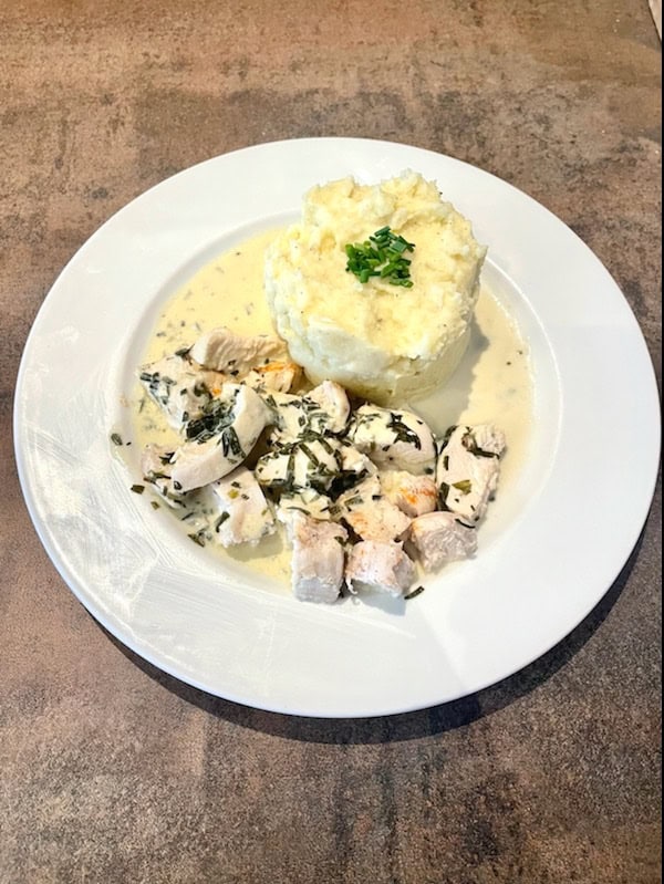 Restaurant Le Bouchon à Toussus-le-Noble, France