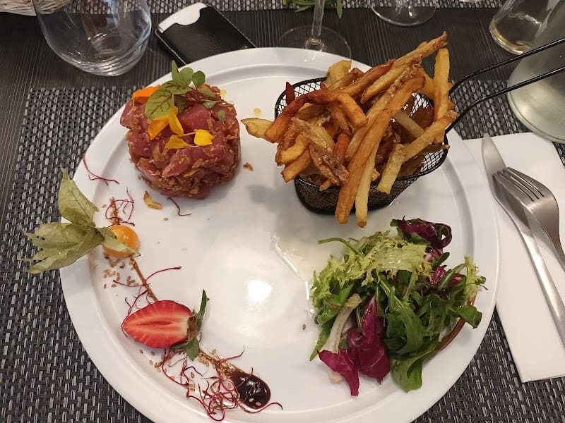 Restaurant le Cabannais à Cabannes, France