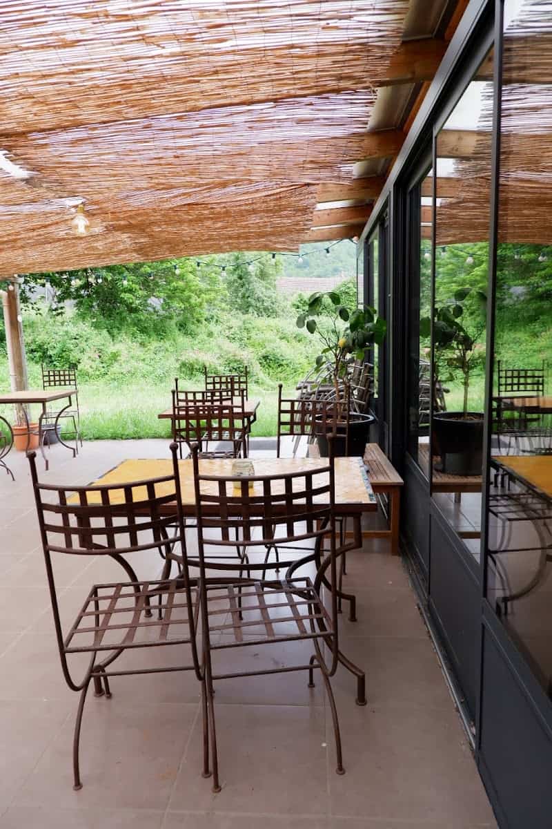Restaurant Le Cadavre Exquis à Conques-en-Rouergue, France