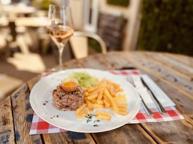 Restaurant le Champey à Champey-sur-Moselle, France
