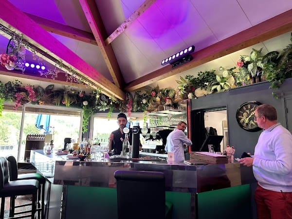 Restaurant Le Daily à Verrières-le-Buisson, France