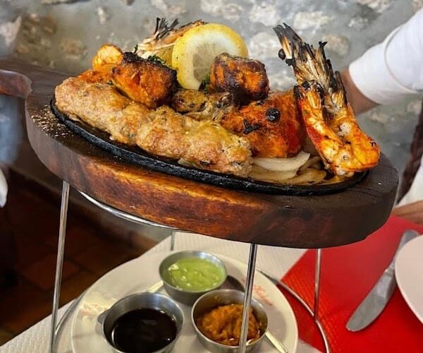 RESTAURANT LE KASHMIR à Varennes-Vauzelles, France