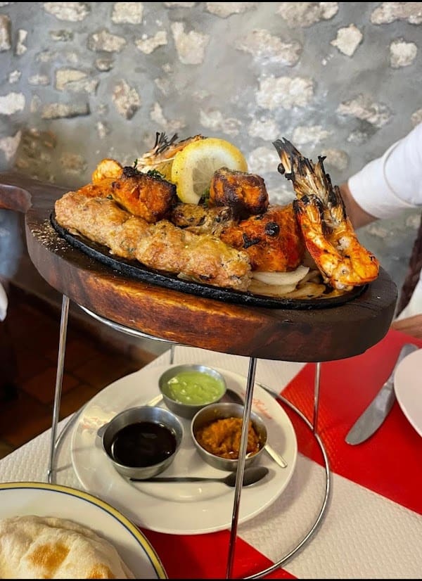 RESTAURANT LE KASHMIR à Varennes-Vauzelles, France