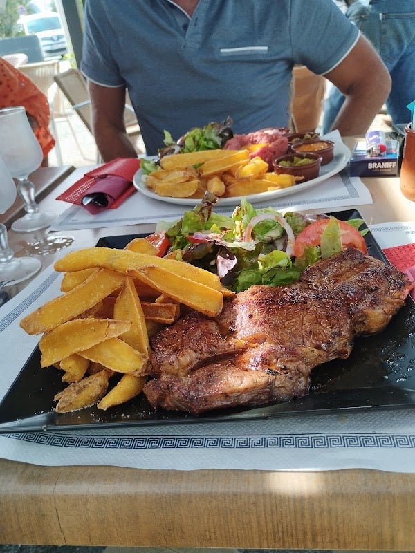 Restaurant Le Méditerranée à Saint-Cyprien, France