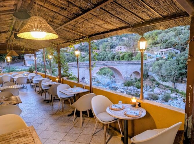 Restaurant Le Moulin à Ota, France