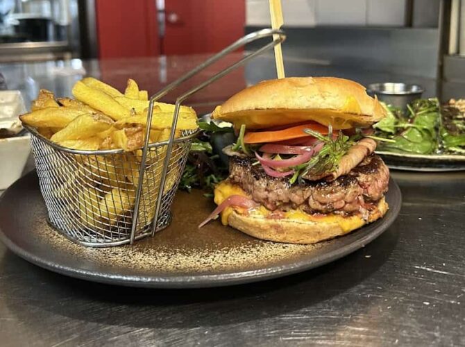 Restaurant Le Nogentais à Nogent-sur-Marne, France